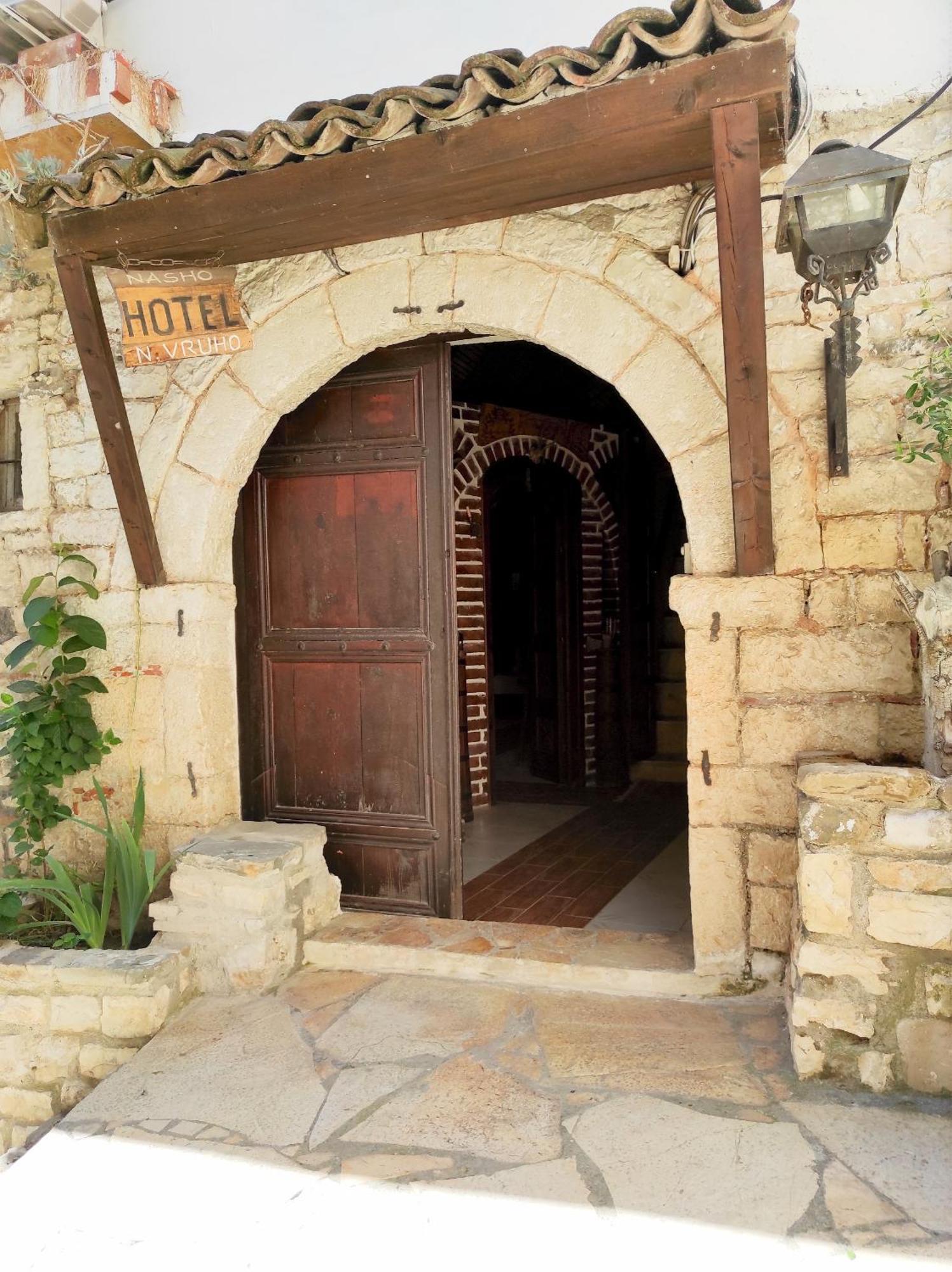 Hotel Nasho Vruho Berat Exterior photo